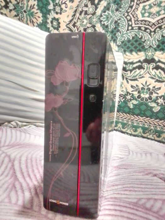 Крутий корпус для пк з блоком питания на 400Ват.