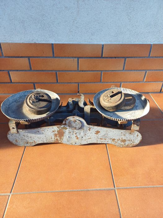 Waga 10 kg. z czasów PRL.