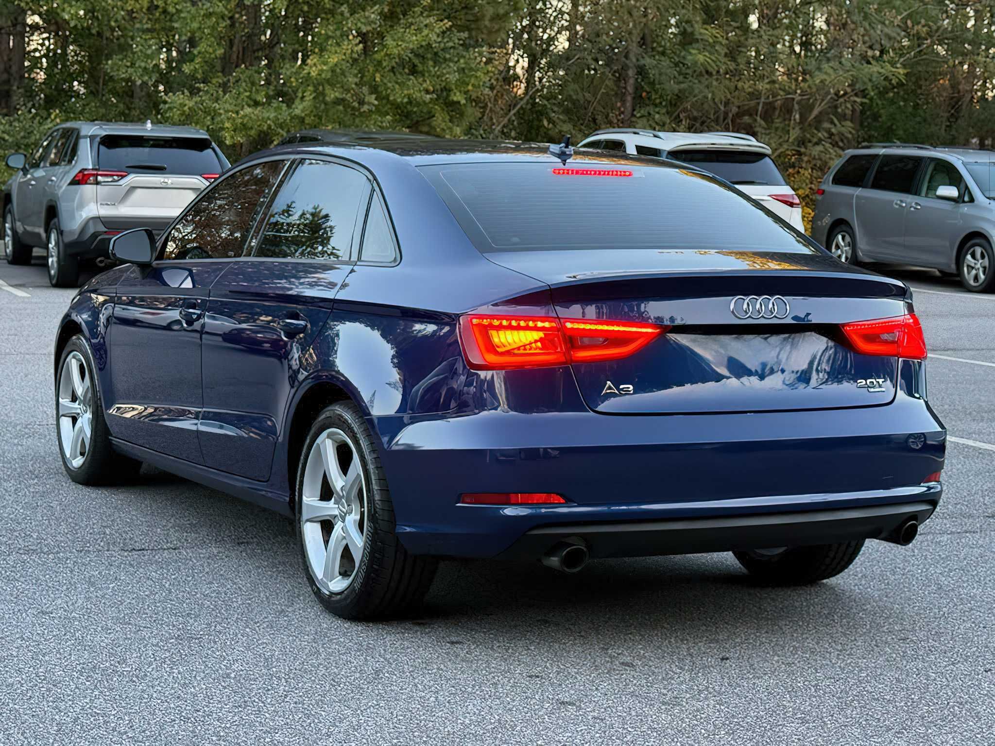 Audi A3      2015