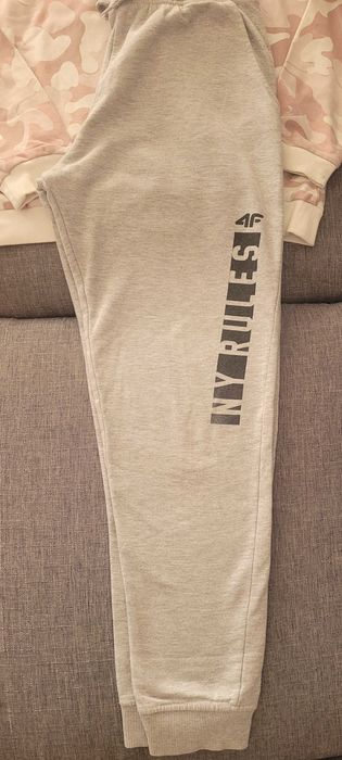 Bluza, spodnie dresowe 4f - 158