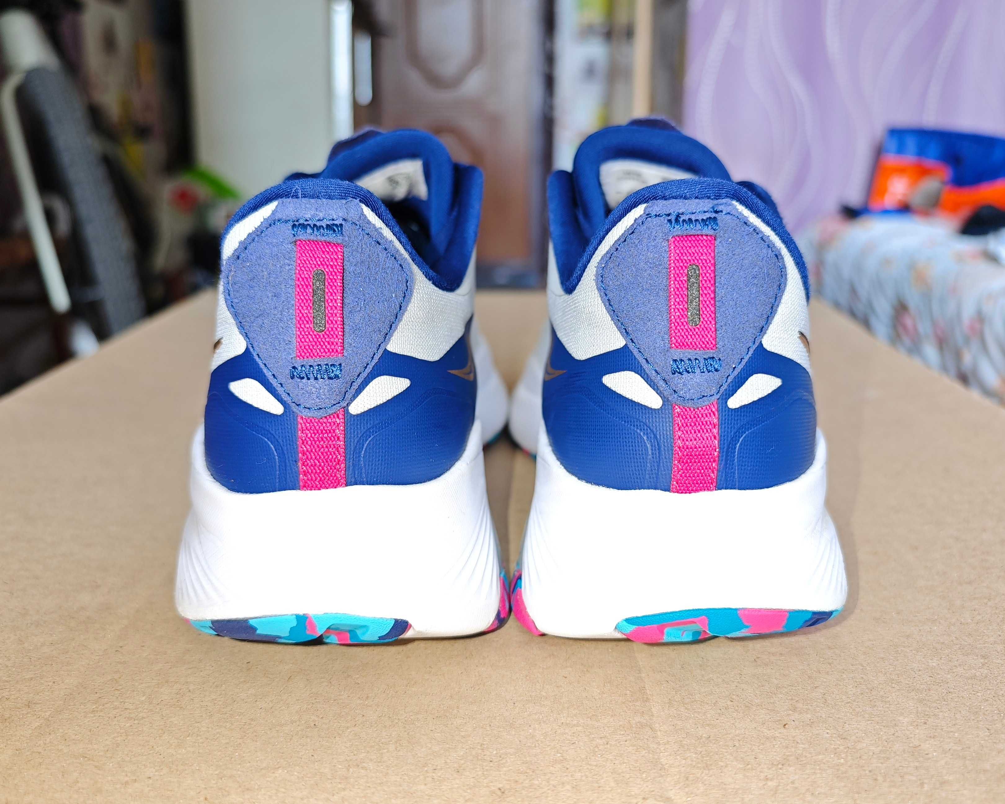 Оригінальні Кросівки Saucony Guide 15