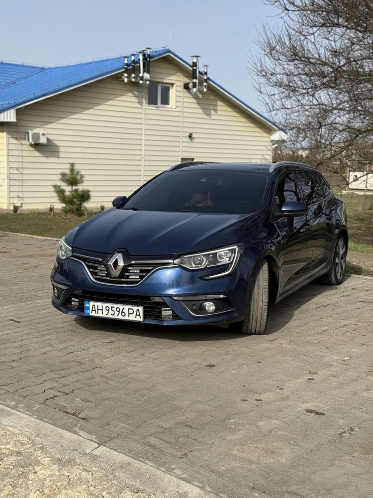 Продам Renault Megan 4 ! В топовой комплектации Bose !