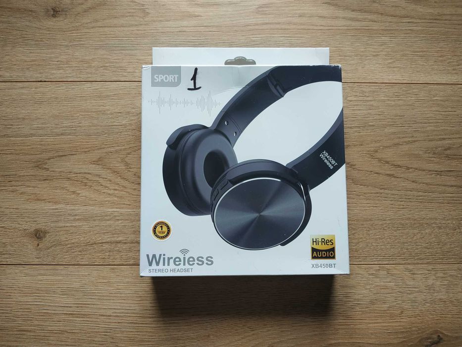Бездротові навушники Bluetooth Wireless XB450BT робочий один
