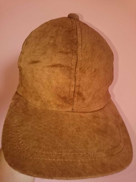 Стильная, классная, бейсболка. Натуральная кожа. 58 см