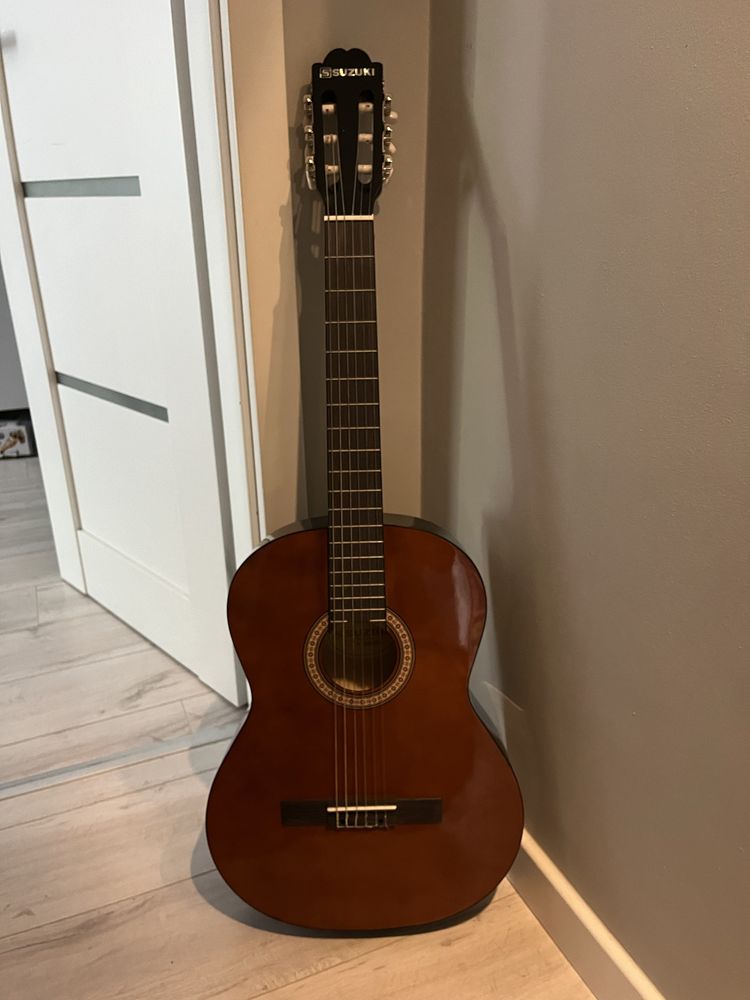 Gitara Suzuki 4/4 bez jednej struny