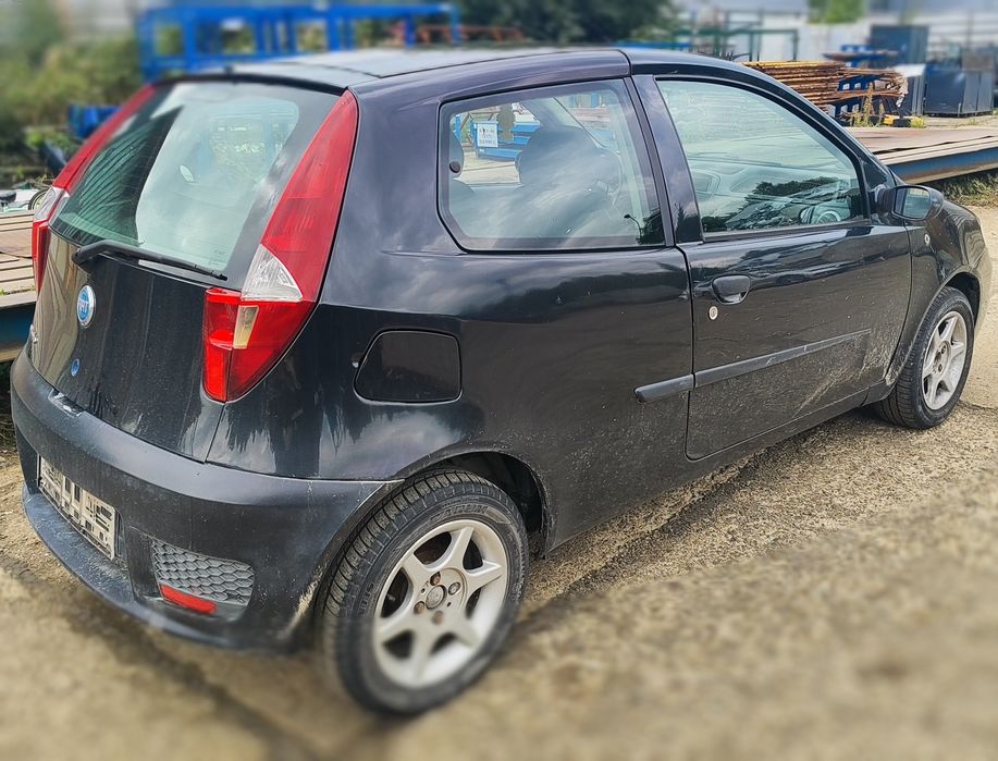 Fiat Punto 2 maska