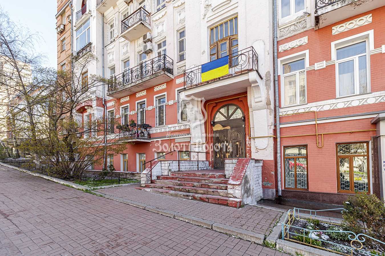 Приміщення під комерцію. Володимирська, 81а, царський будинок, Центр