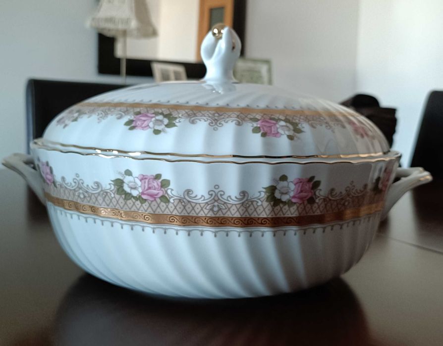 Serviço de jantar + serviço de café (venda juntos ou separados)