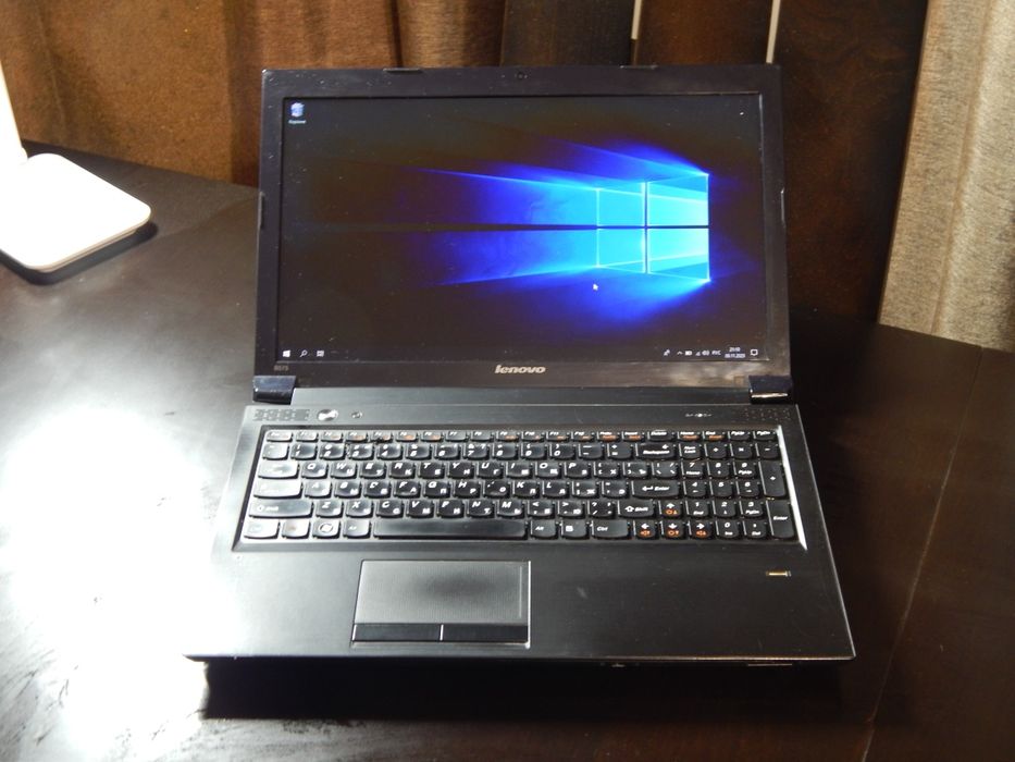 Ноутбук Lenovo B575