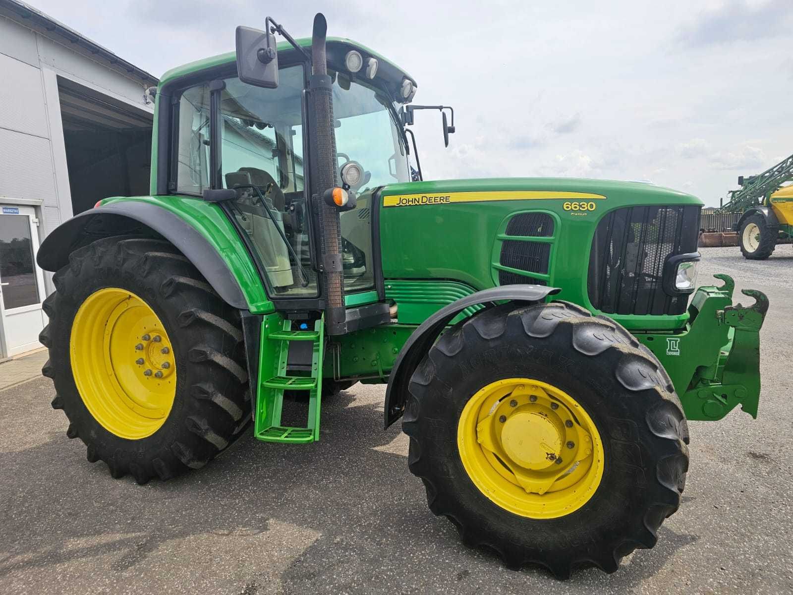 John Deere 6630 Premium moc 140 km , TLS , 2011 rok SUPER STAN !!!