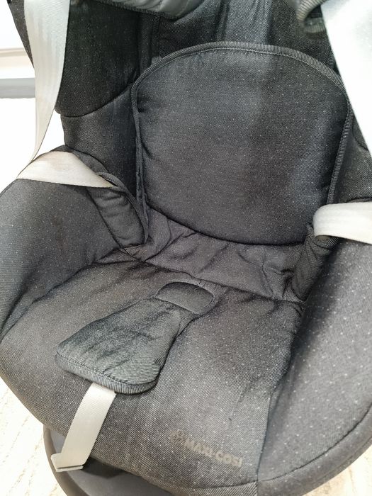 Дитяче автокрісло Maxi-Cosi Tobi
призначене для дітей від 9 місяців до