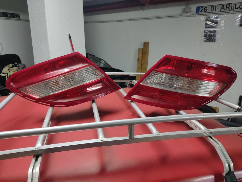 Farolins traseiros mercedes classe C w204 ano 2009