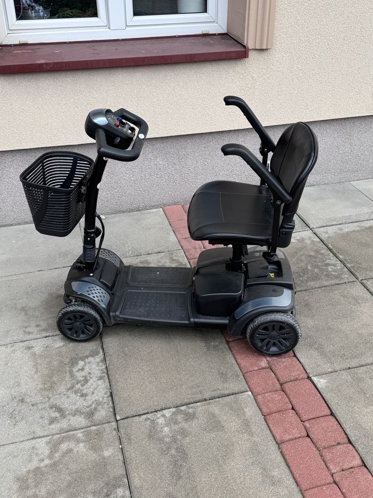 Elektryczny wózek dla seniora