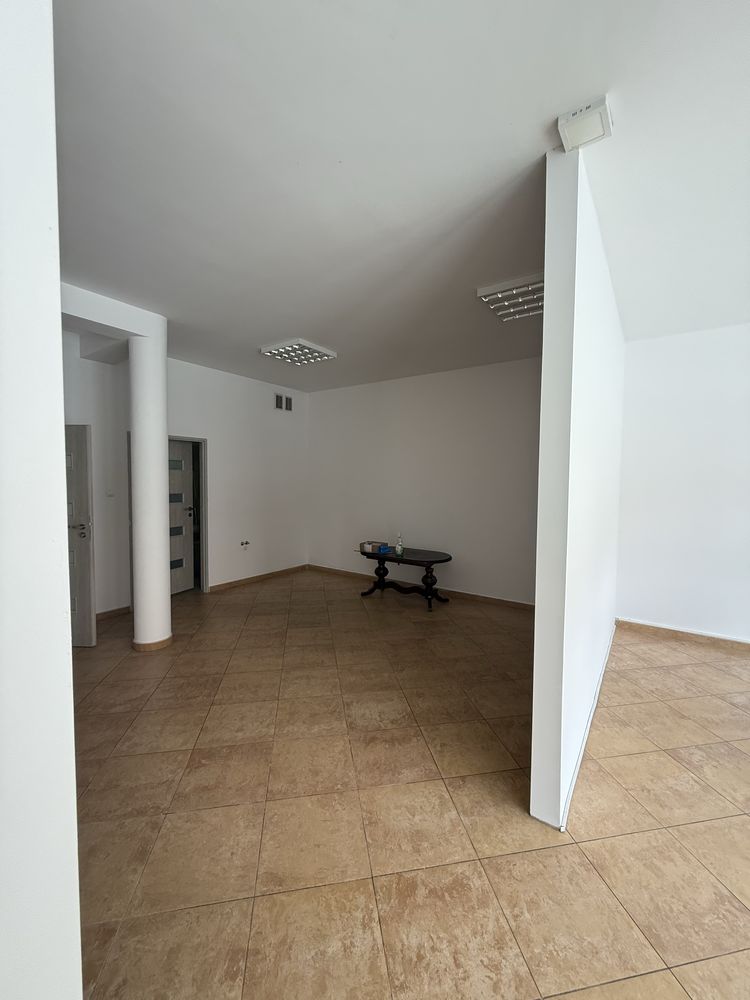 Lokal handlowo-usługowy 69 m2 do wynajęcia