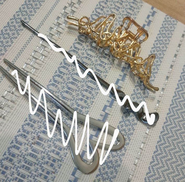 Металеві заколки для волосся