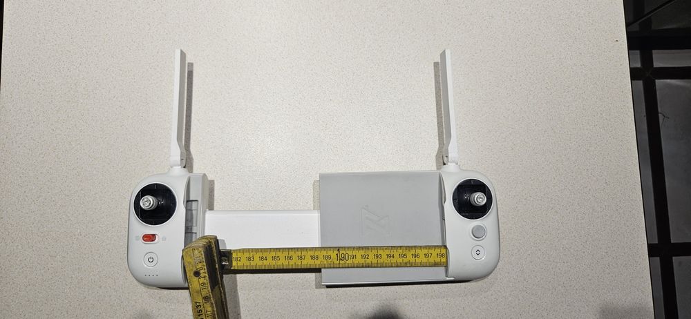 Dron FIMI X8 SE do filmowania 4K