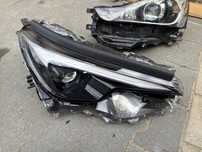 Lexus LBX lampa prawa przod full led