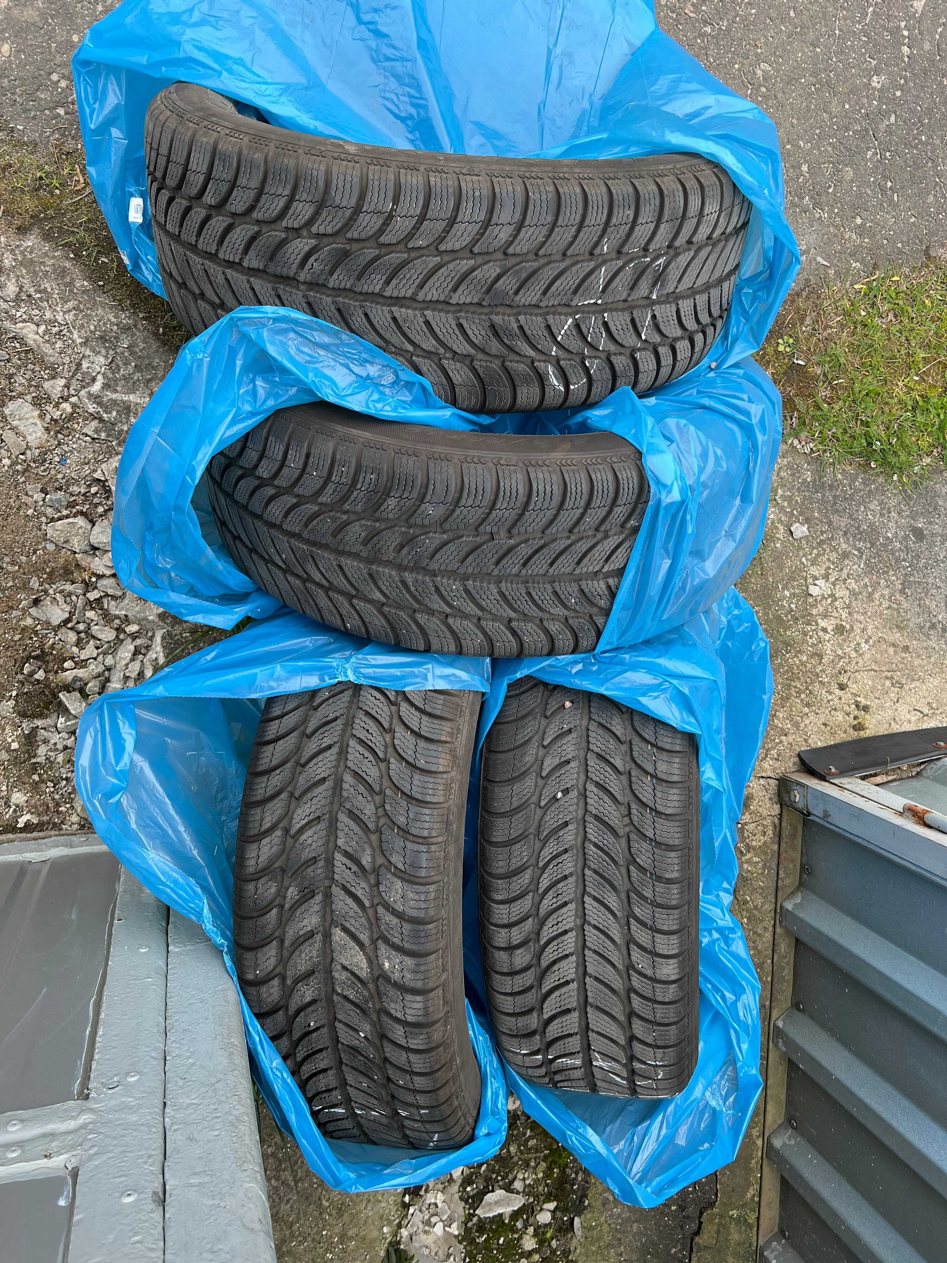 Opony Zimowe 4× Dębica Frigo 2 205/55R16 91 T