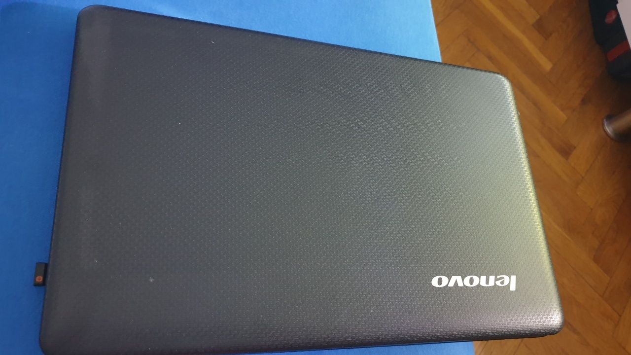 Lenovo g550 laptop