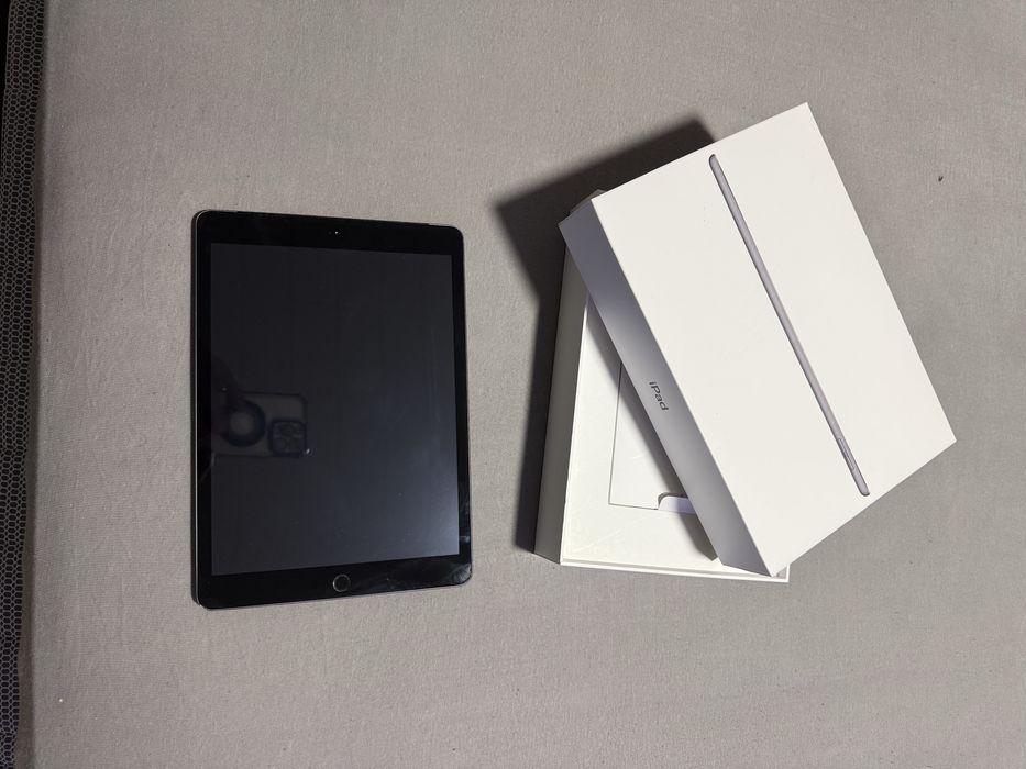 Ipad 8ª geração wi-fi + celular