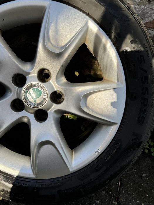 Комплект резини з титановими дисками