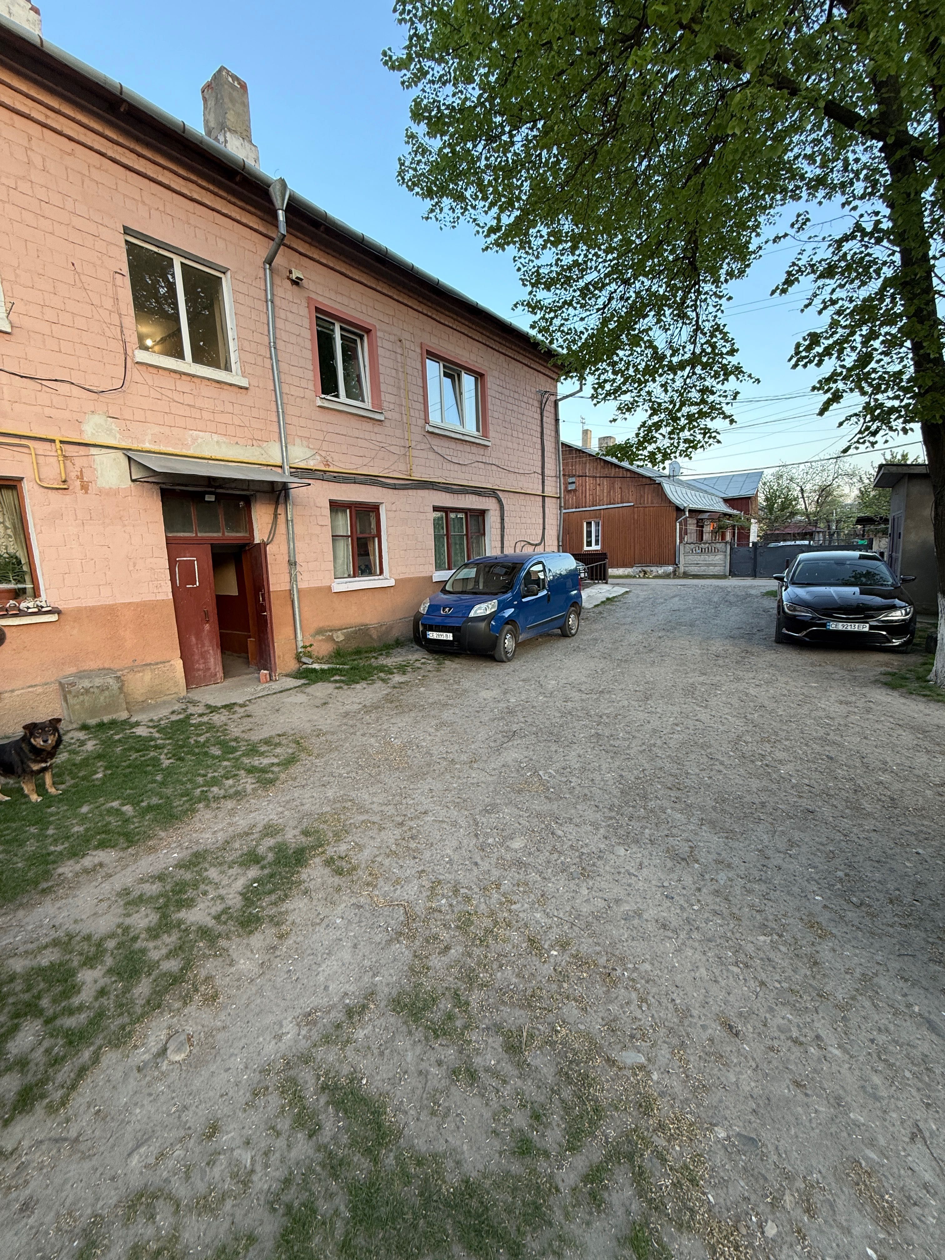 Продаж 2-х кімнатної квартири, по вул. Васіле Александрі!