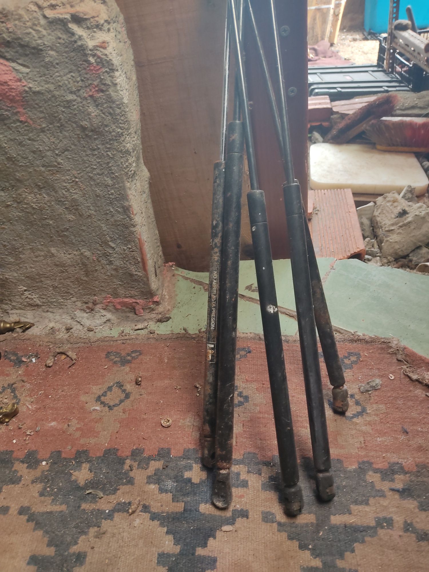Hidraulicos mala carro varios