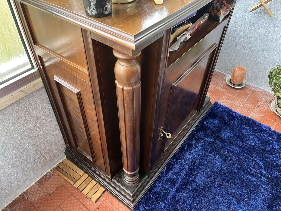 Movel de bar espelhado