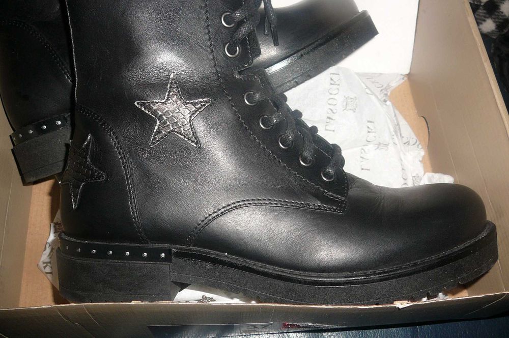 Trapery Lasocki skóra naturalna  czarne 37  wewn. 24,5 cm Nowe