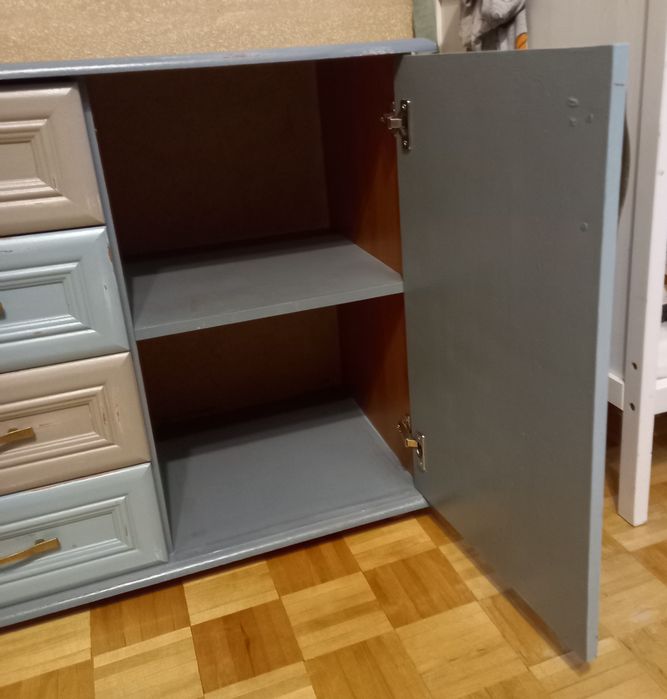 Komoda do pokoju dziewczęcego