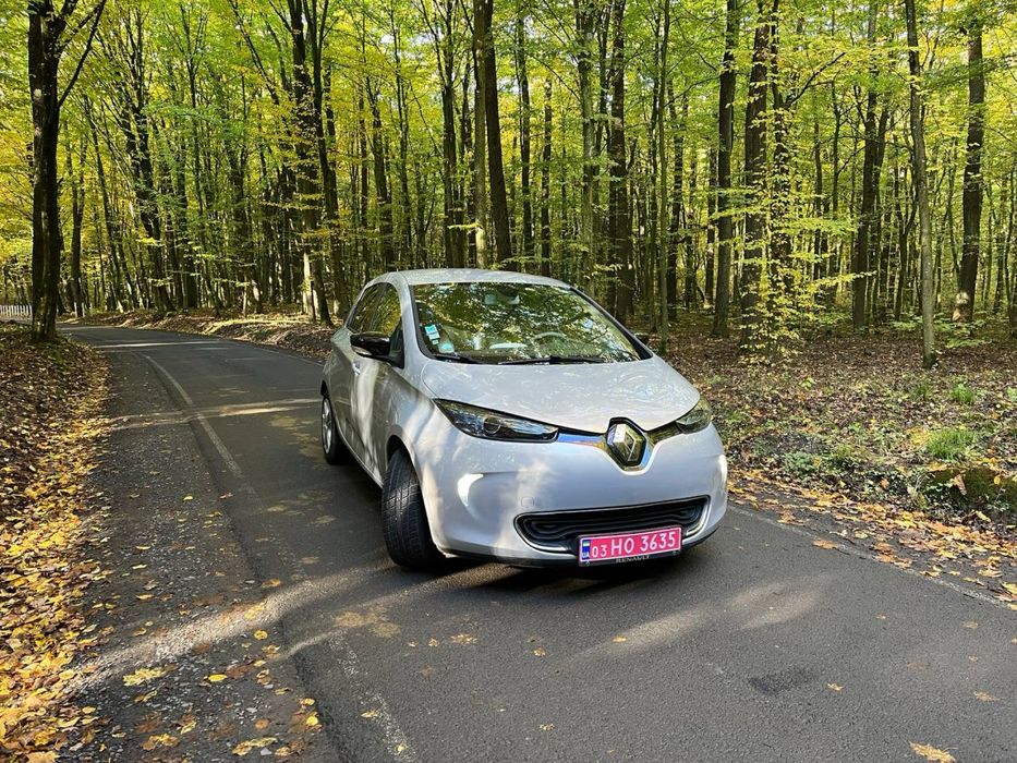 Renault zoe 41kwh 2017р запас ходу 300км