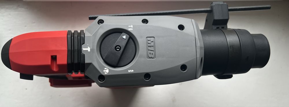 Акумуляторний перфоратор Miwaukee m18 2915-20