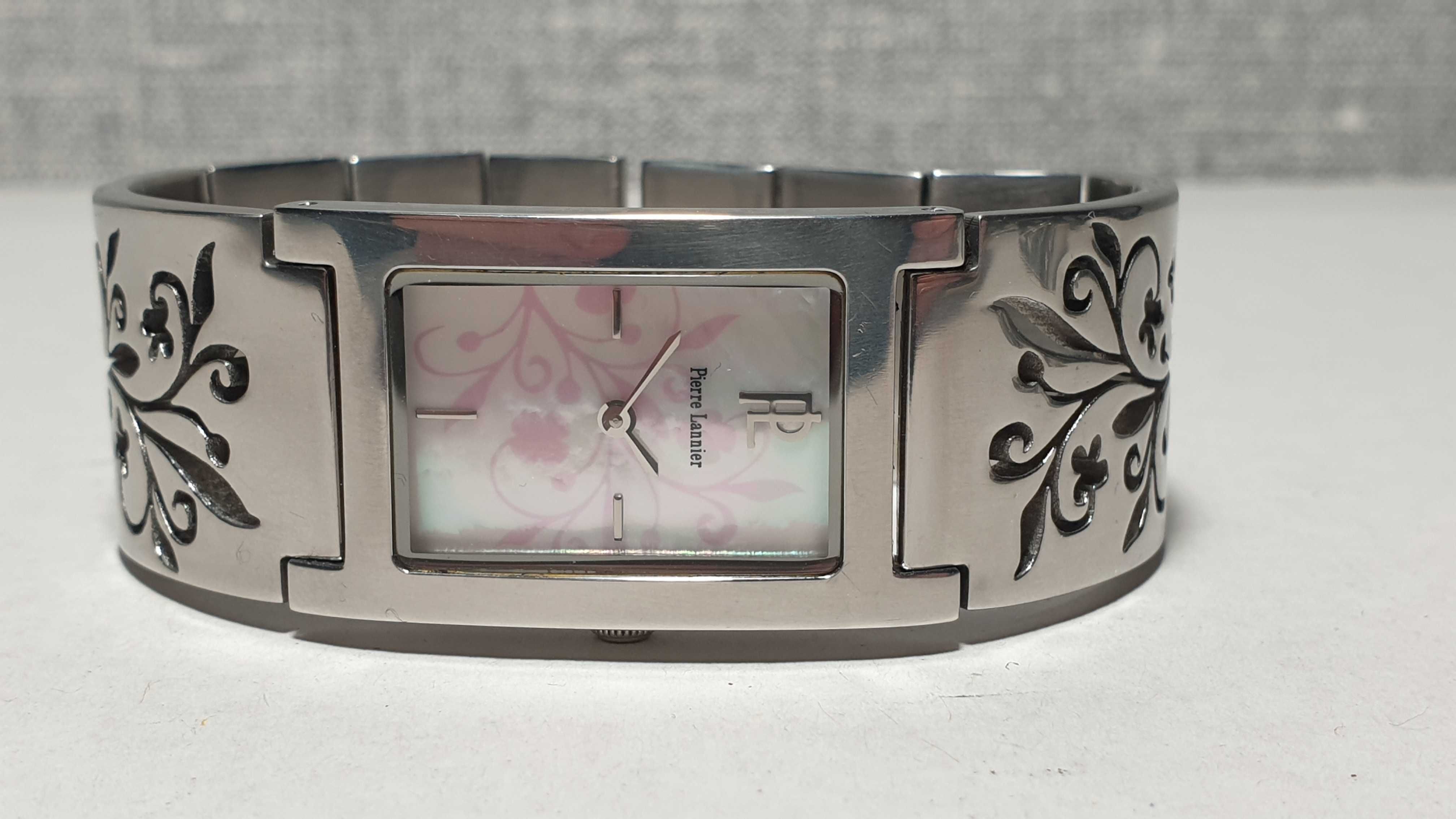 Жіночий годинник часы Continental Sapphire