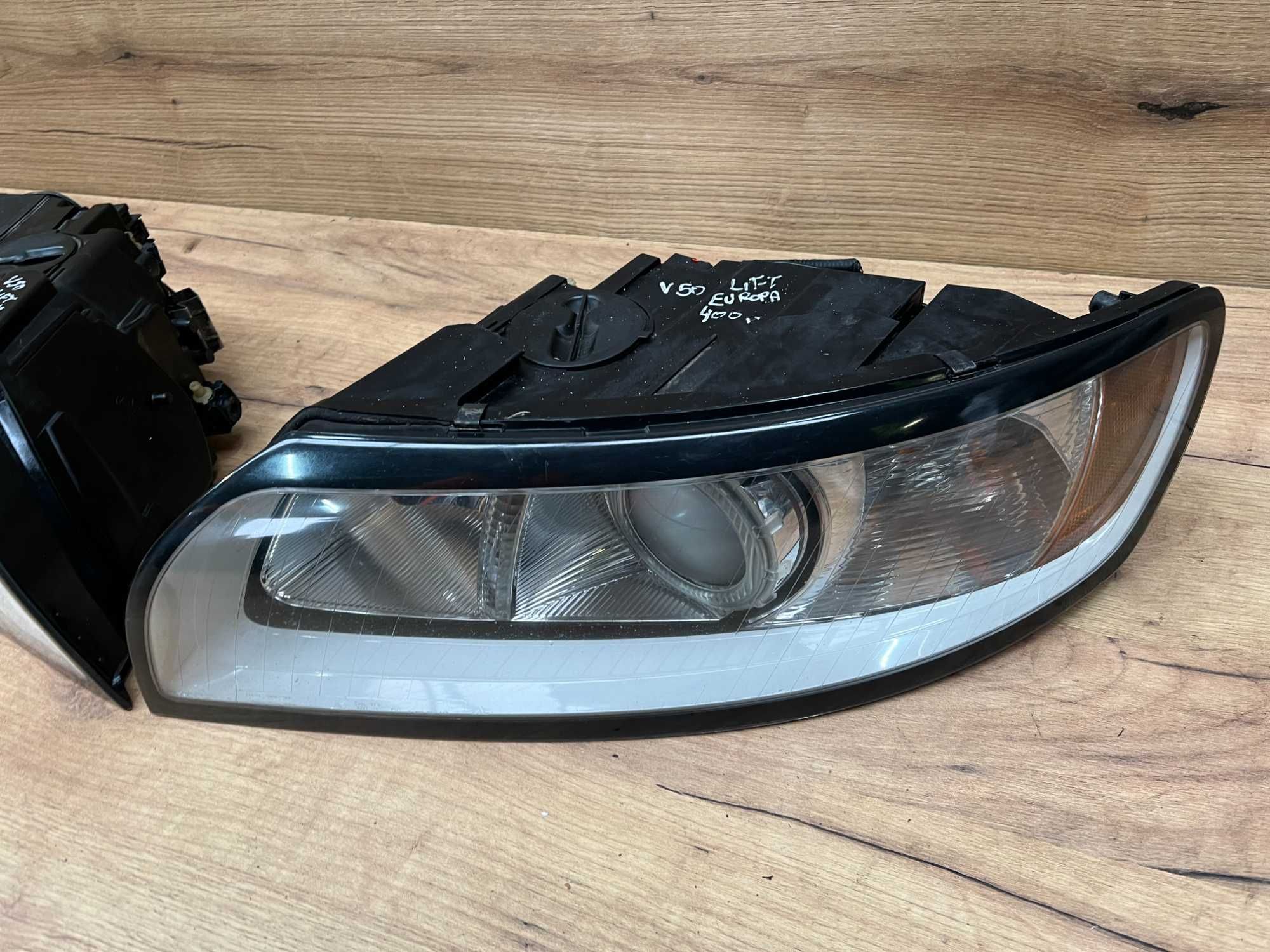 Lampa/reflektor przedni lewy prawy volvo V50 lift