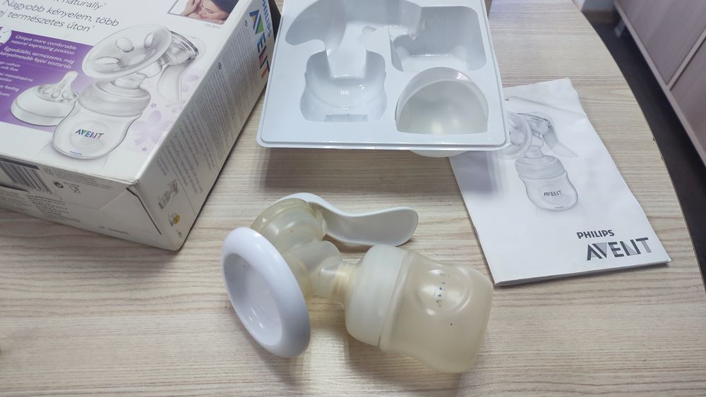Електричний молокоотсос Philips Avent Natural молоковідсмоктувач авент