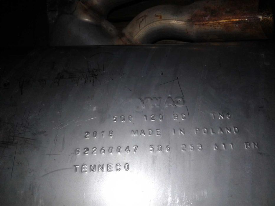 VW T-ROck Wydech Tłumik Końcowy Rura 5Q0