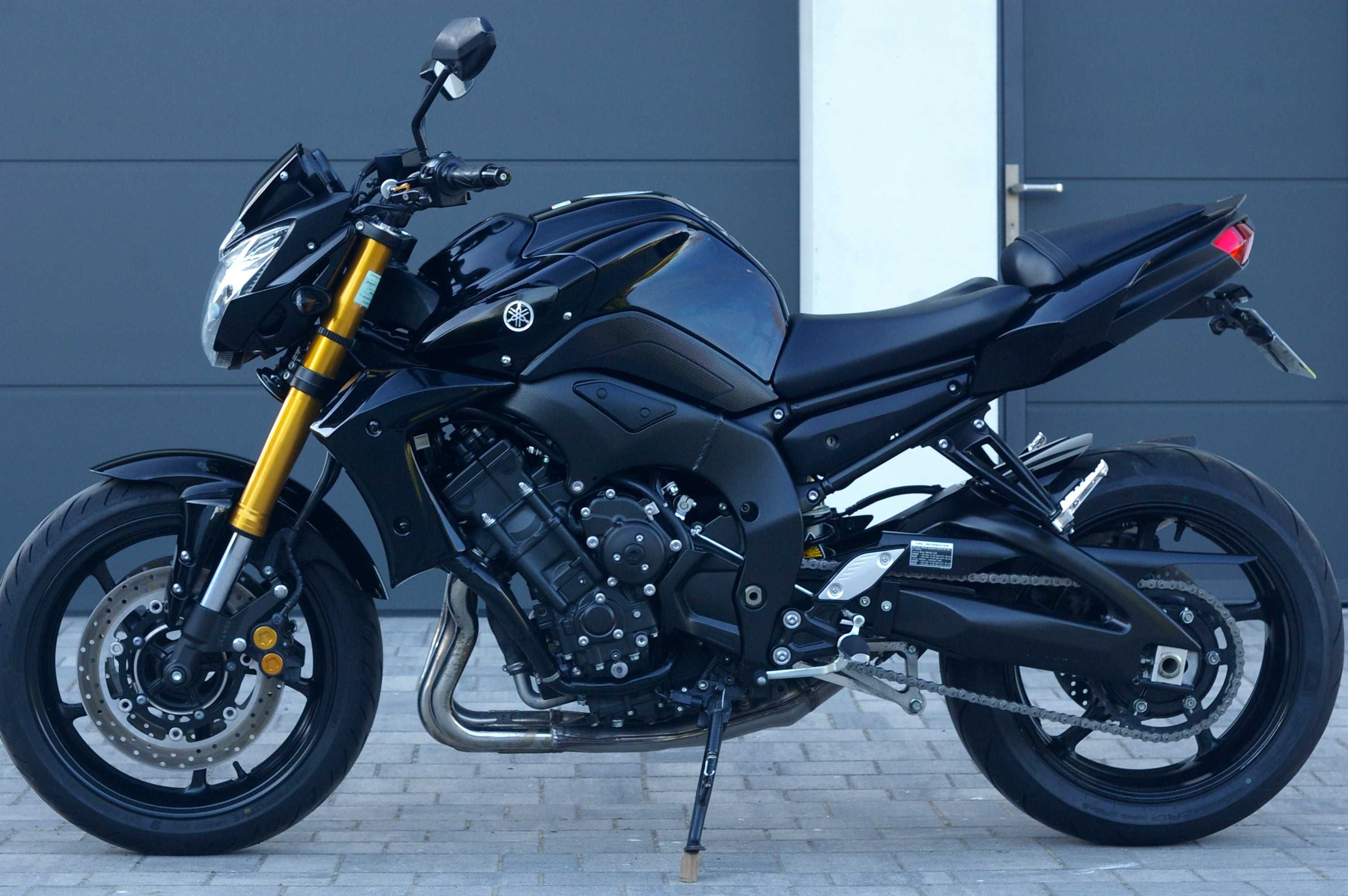 YAMAHA FZ8 N z 2011r. 26tys km AKRAPOVIC