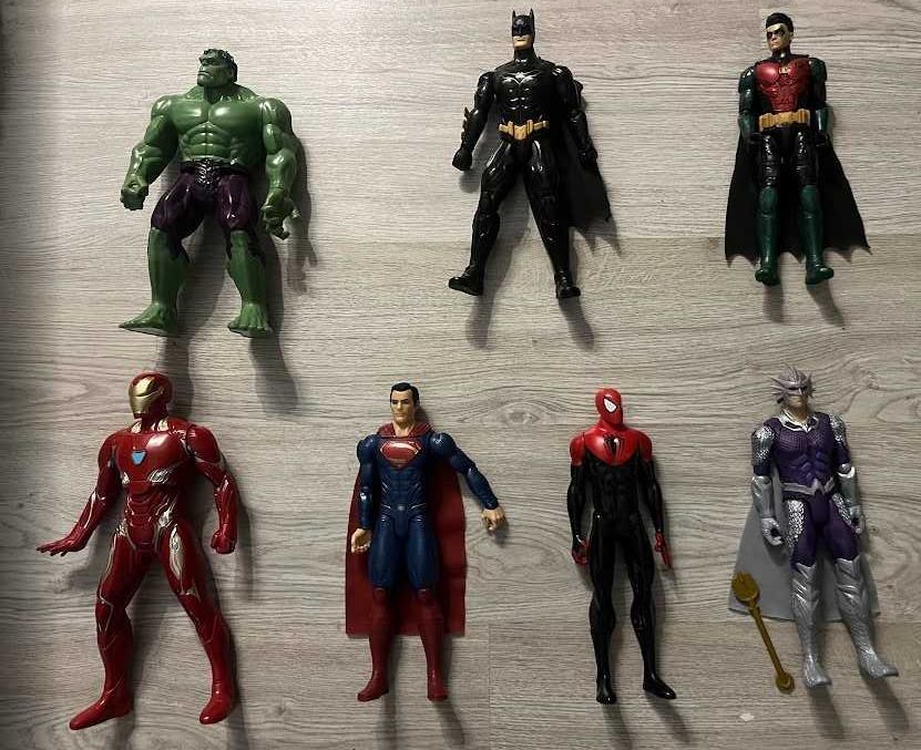 Lote de Figuras Super-Heróis Marvel 30cm (IronMan, Hulk, Batman, etc.)