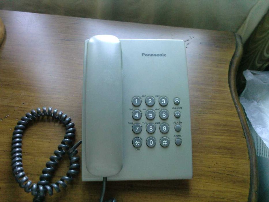 Стационарный телефонный аппарат "Panasonic" с АОН, б/у, отл. раб.сост.