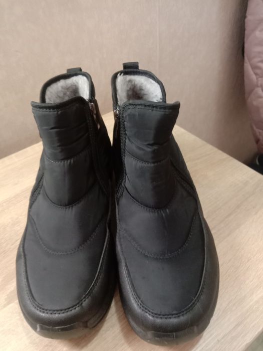 Продам 45 размер, мужские ,,Дутики,,