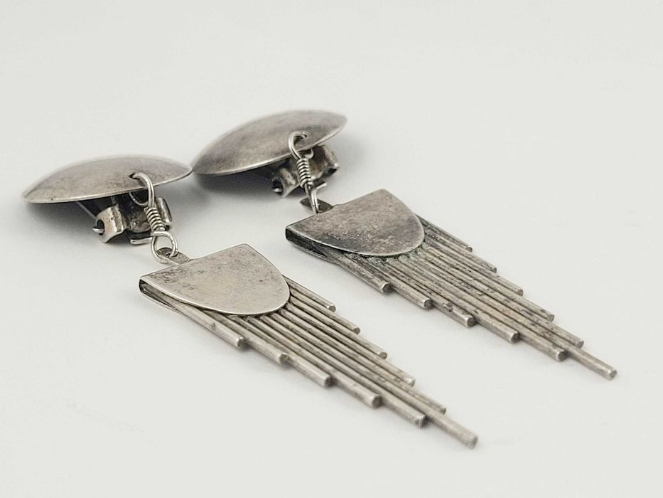 Srebrne klipsy pr. 925 – eleganckie i efektowne