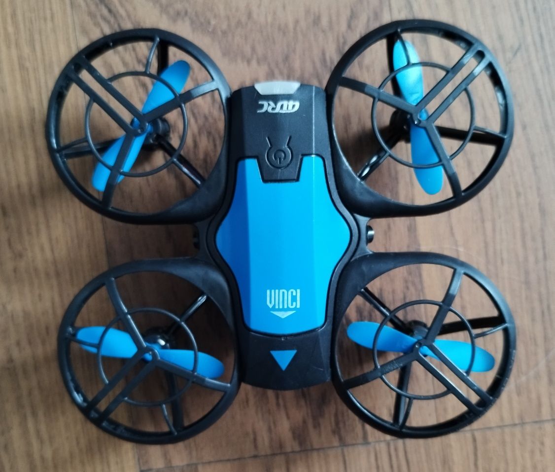 Mini dron quadocopter Vinci 4D-V8