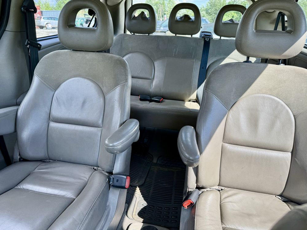 Chrysler Grand Voyager 3.3 * Automat * LPG * 4x4 * 2006 * Klima