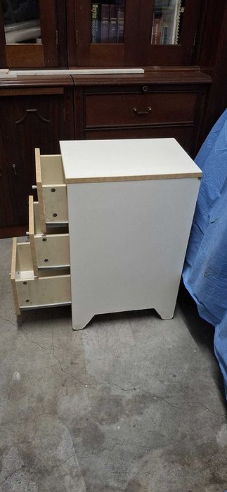 móvel apoio com 3 gavetas