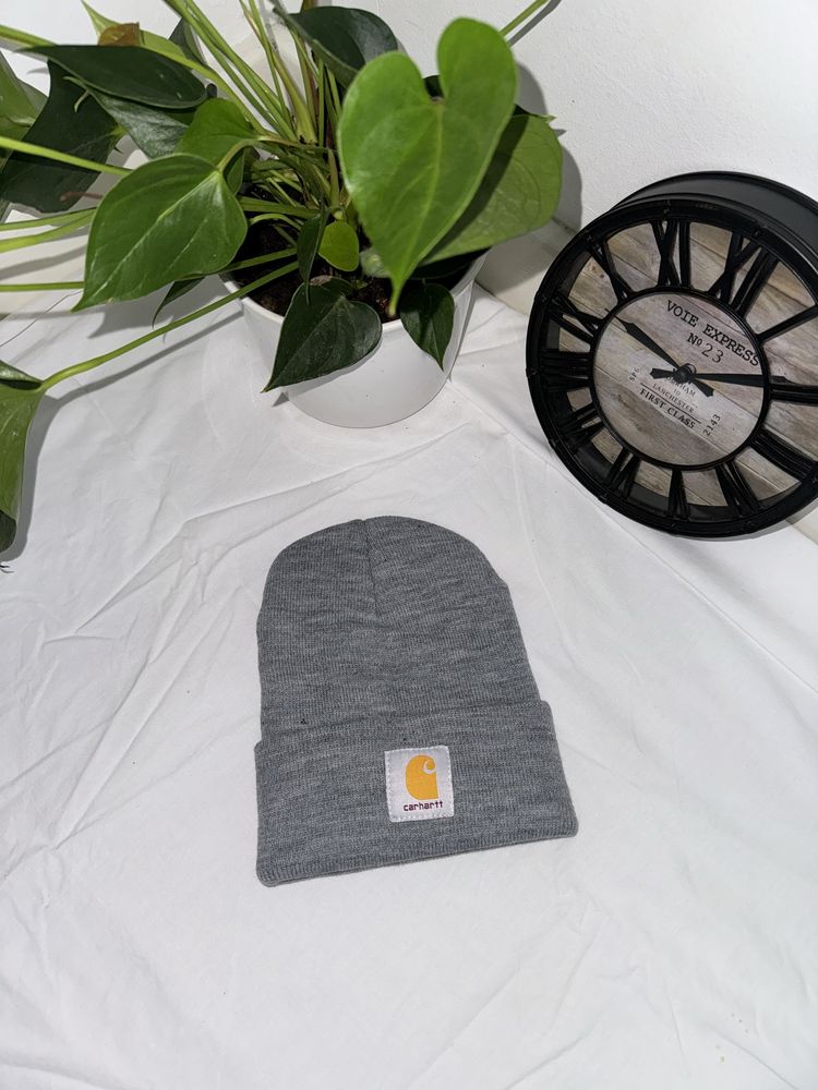 Gorro carhartt novo