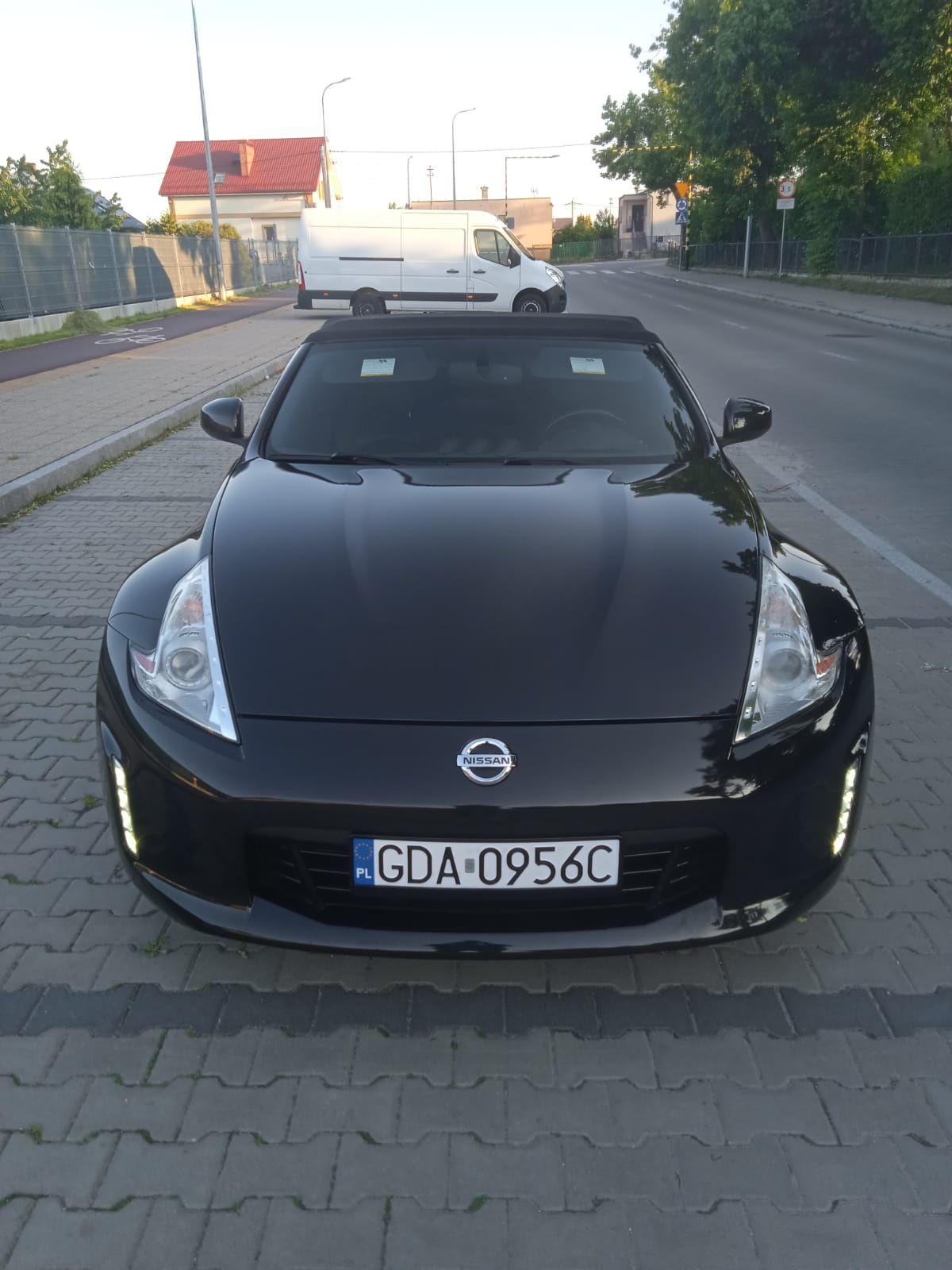 Nissan 370z roadster 2016r. 3.7 benzyna 327KM stan bdb