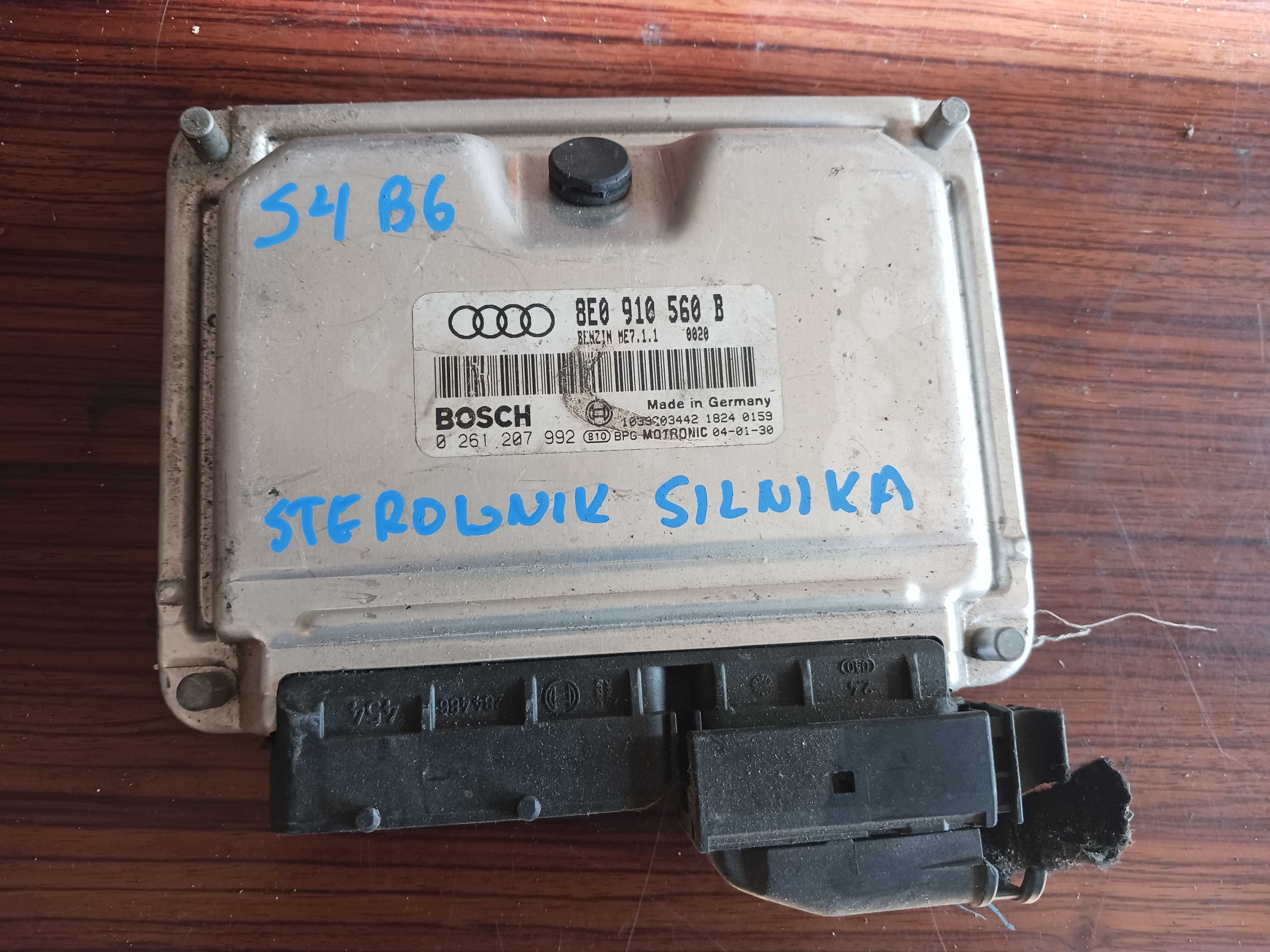 komputer sterownik silnika AUDI S4 B6 8E0.910560B