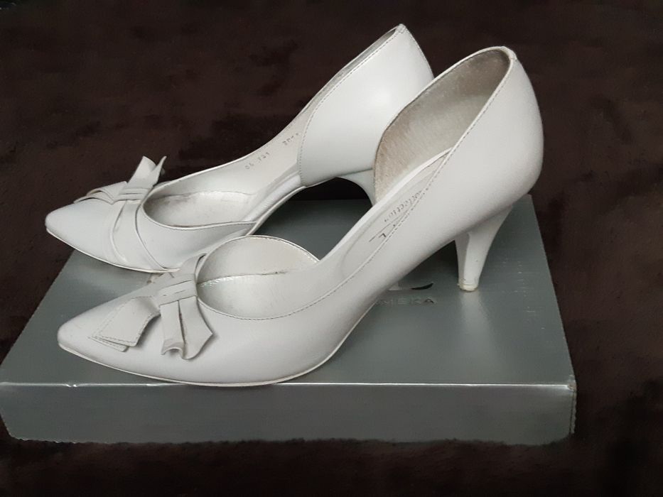 Buty szpilki białe skórzane ślub rozm.39
