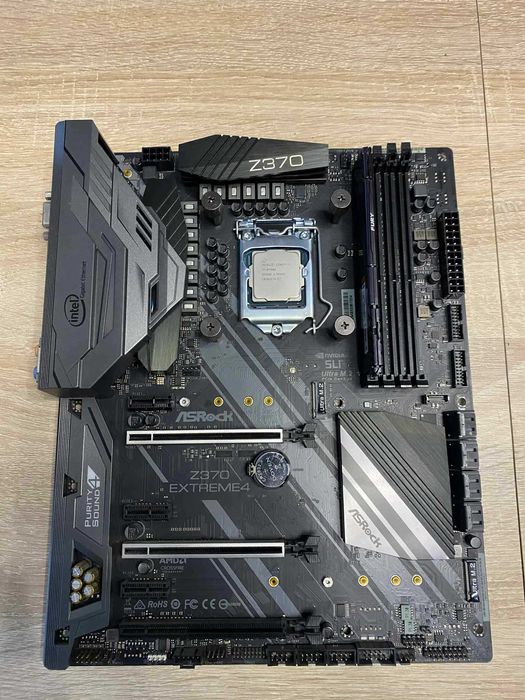 ASRockZ370 Extreme4+i7-8700k+Fractal Desing Celsius+GDP-750C+DDR4 8GB