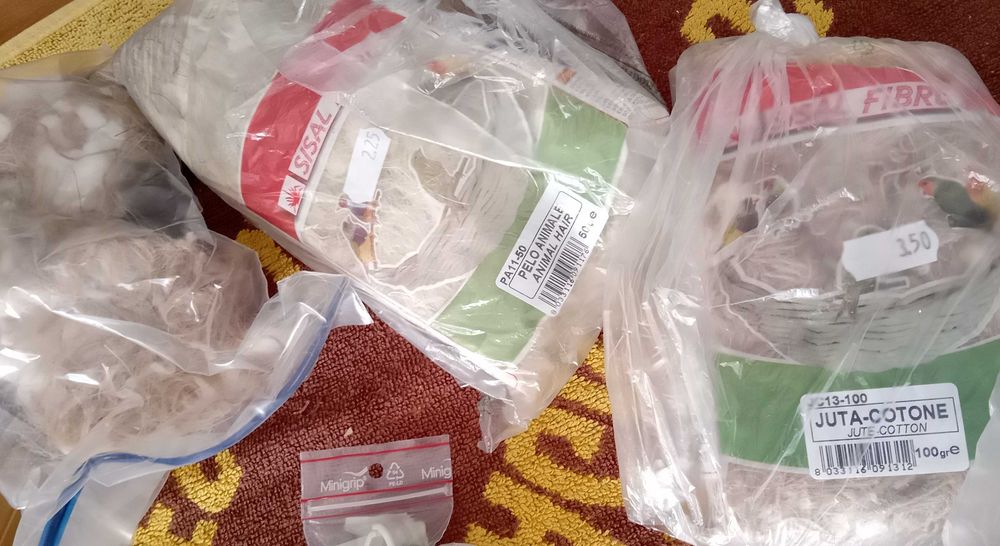 Ninhos e outros para pássaros periquito/canários, tudo por 20€